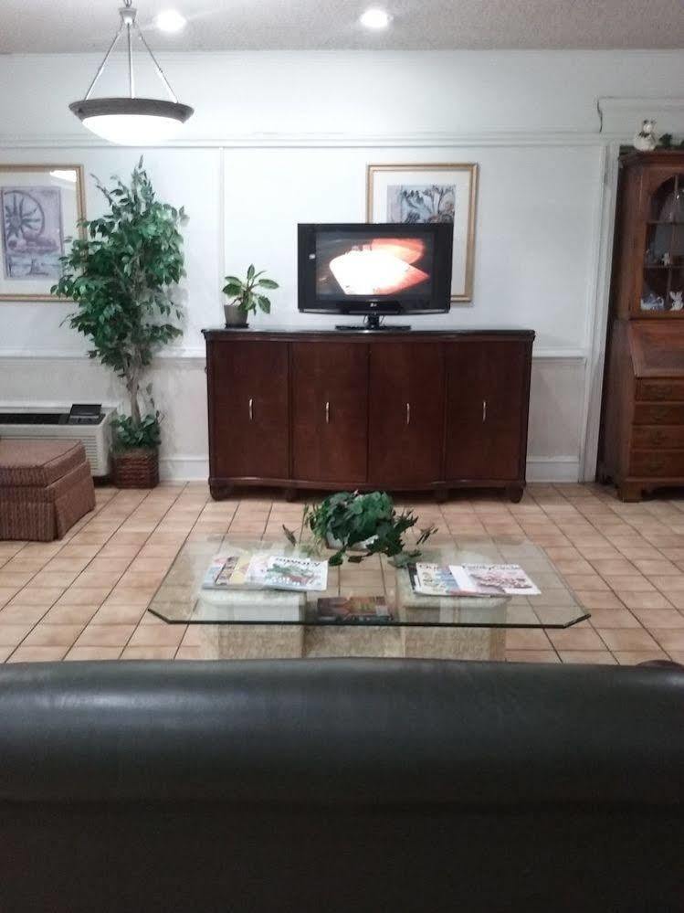 Americas Best Value Inn Richmond South Bellwood Kültér fotó